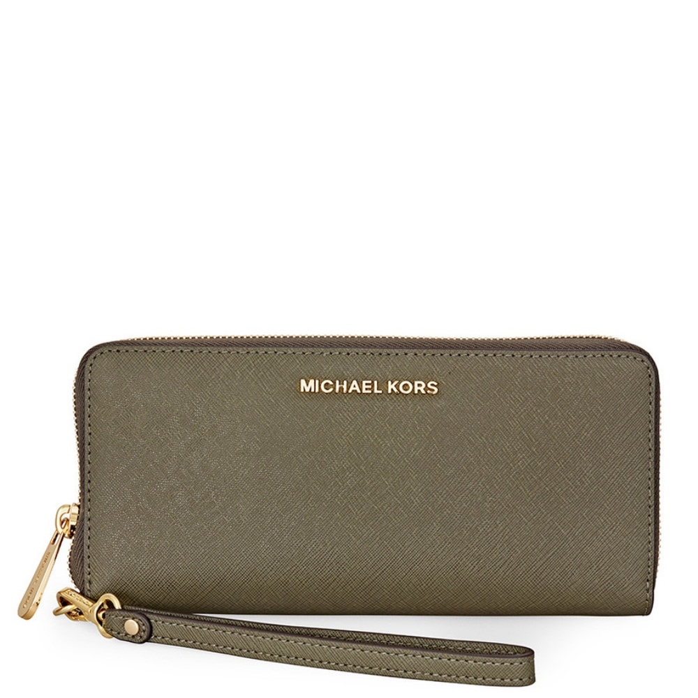 NEW Michael Kors Travel Continental Leather Wallet